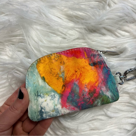 Lululemon dual pouch wristlet * rare color - Picture 3 of 8